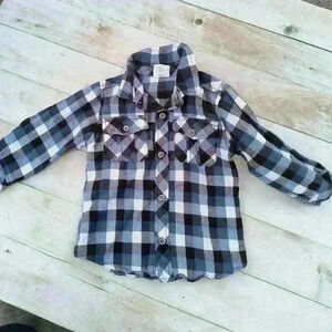 Crazy 8 Toddler Boys Plaid Button Up Flannel Shirt Long Sleeve Size 3T